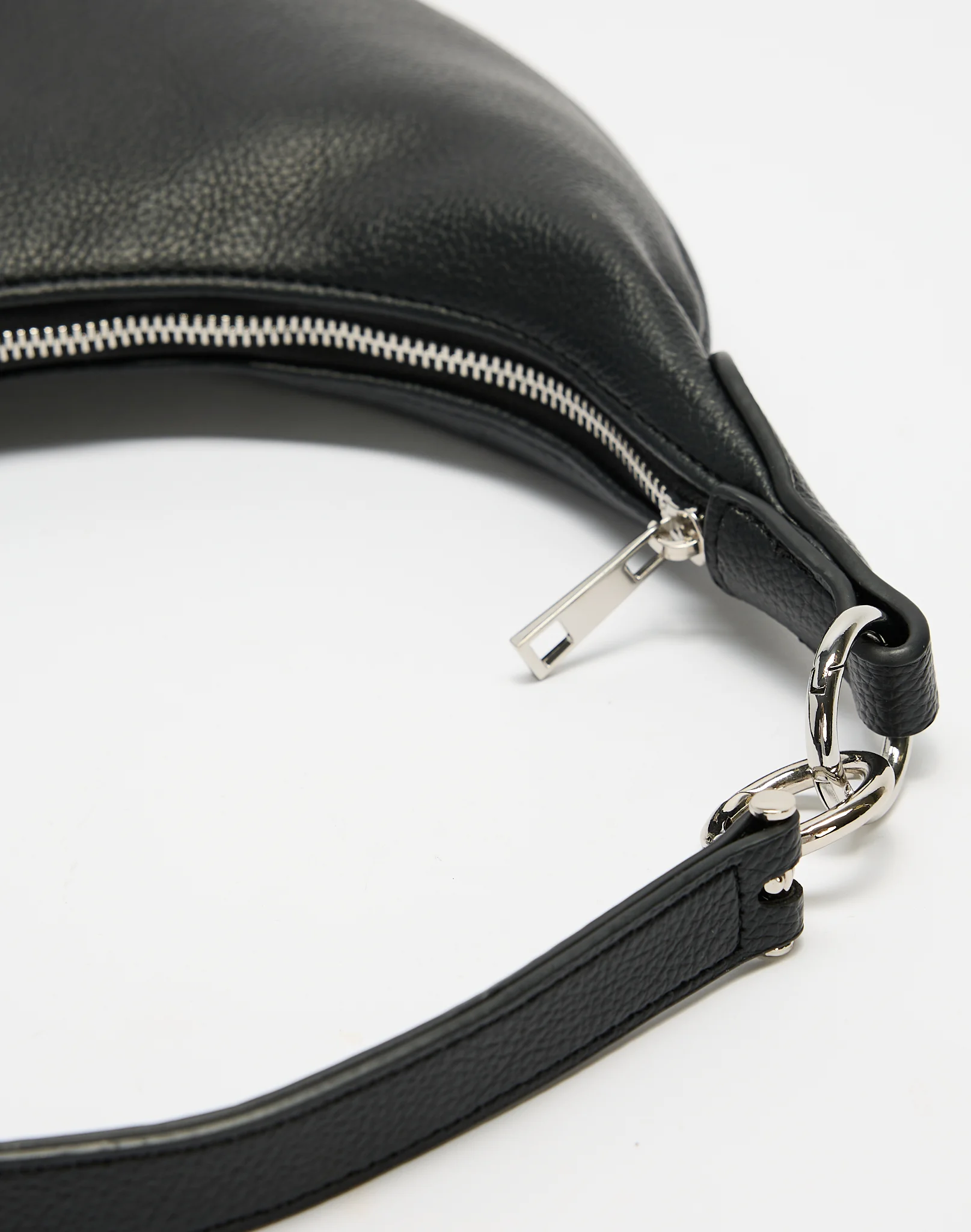 Ring Shoulder Bag Black X Silver