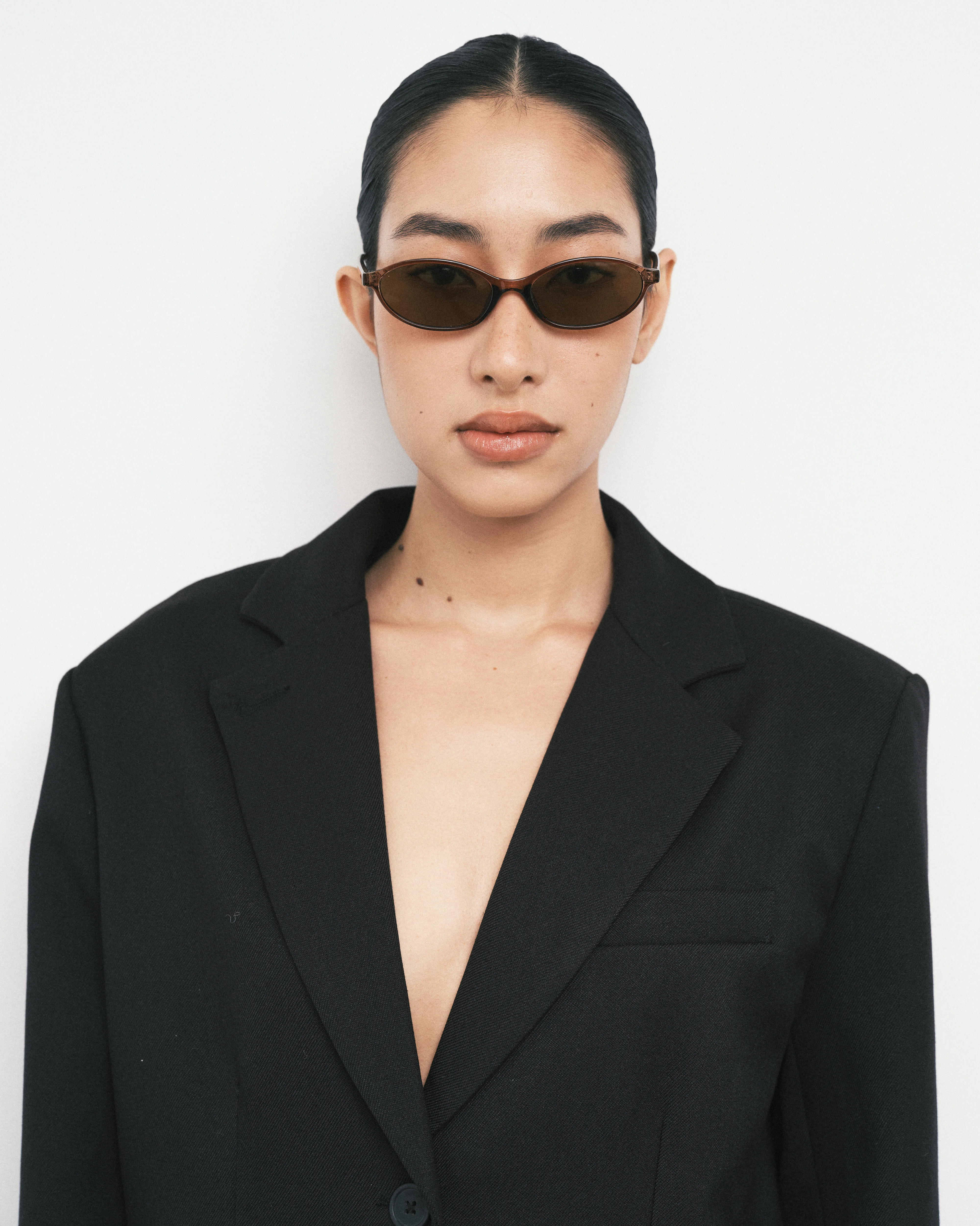 Thin Oval Sunglasses Oval Sunglasses in Brown