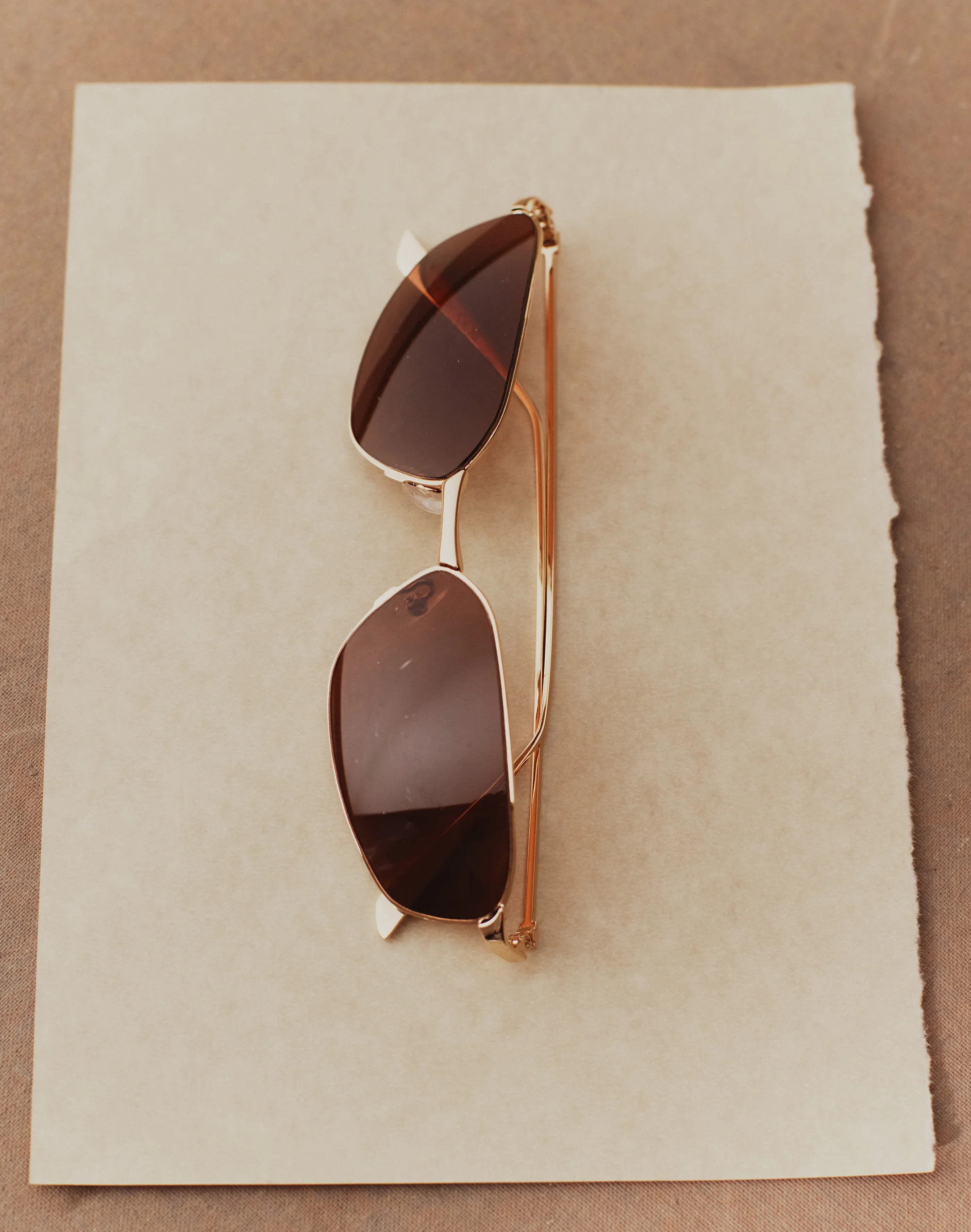 Wire Frame Sunglasses Black X Gold