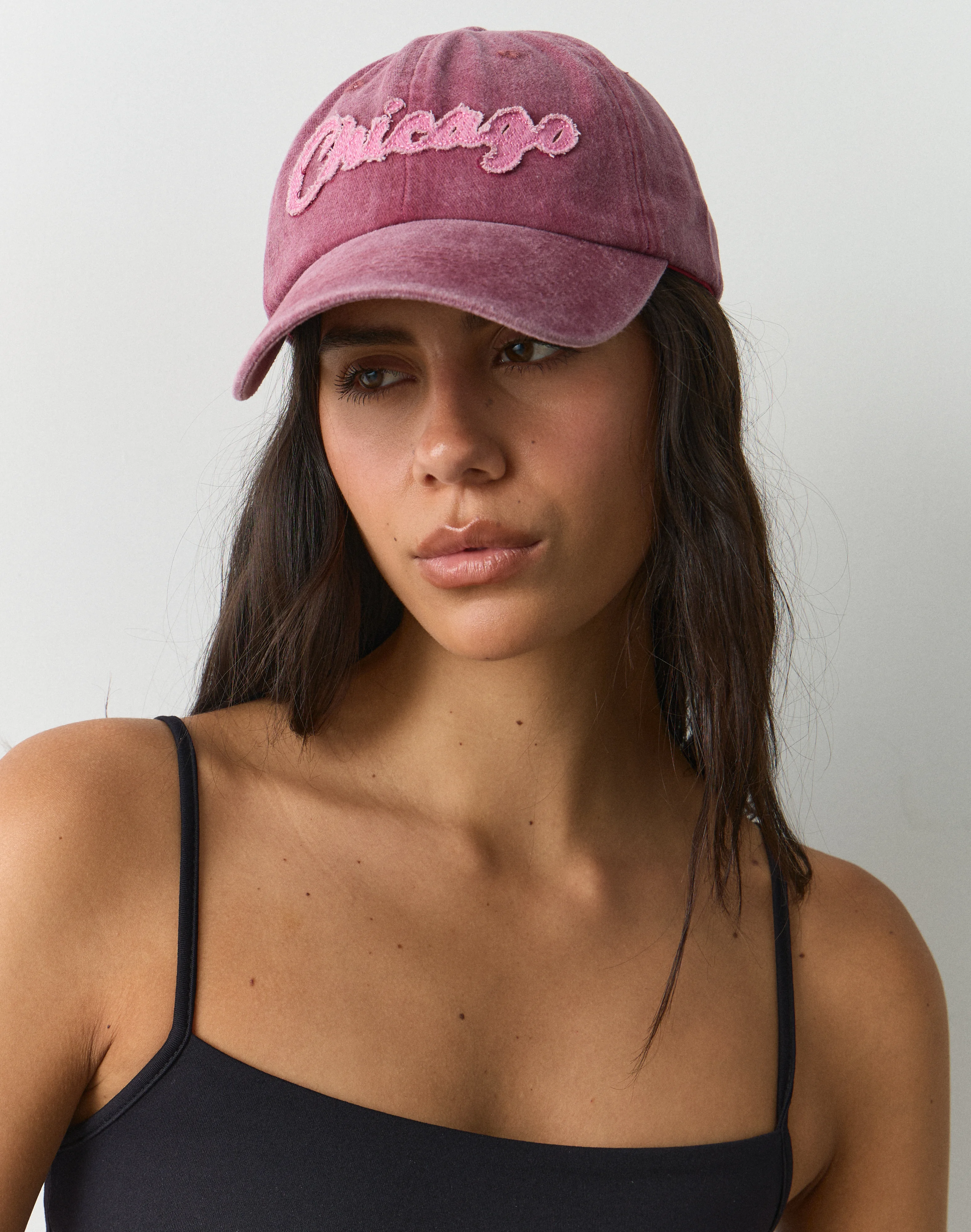 Distressed Embroidered Cap Cherry X Pink