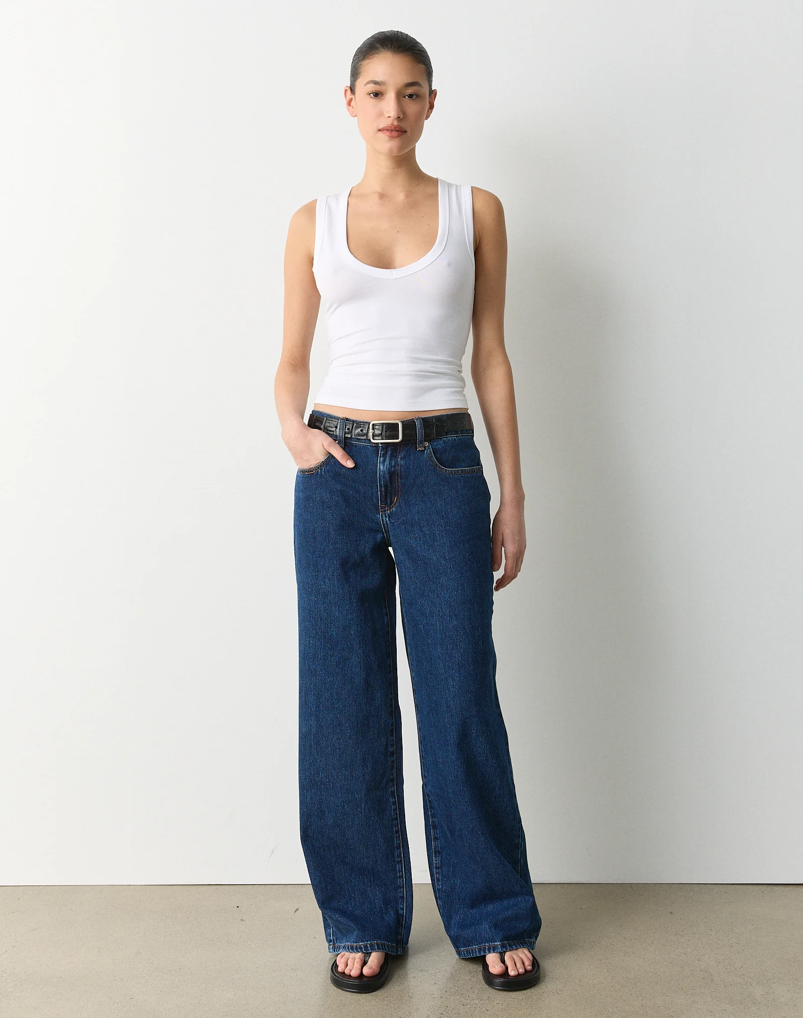 Low Rise Wide Leg Jean Billie Blue Wash