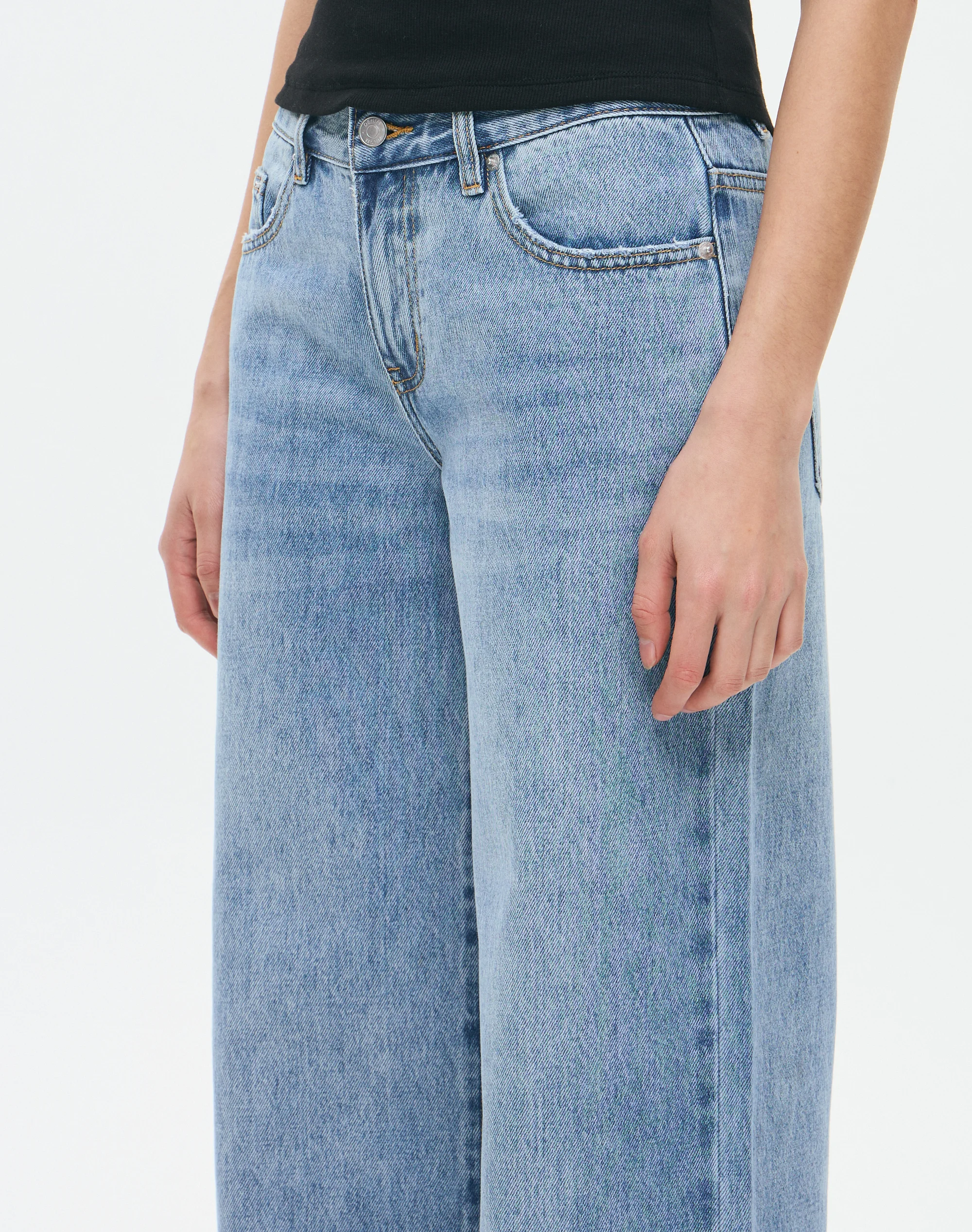 Low Rise Wide Leg Jean Blue Malibu Nib
