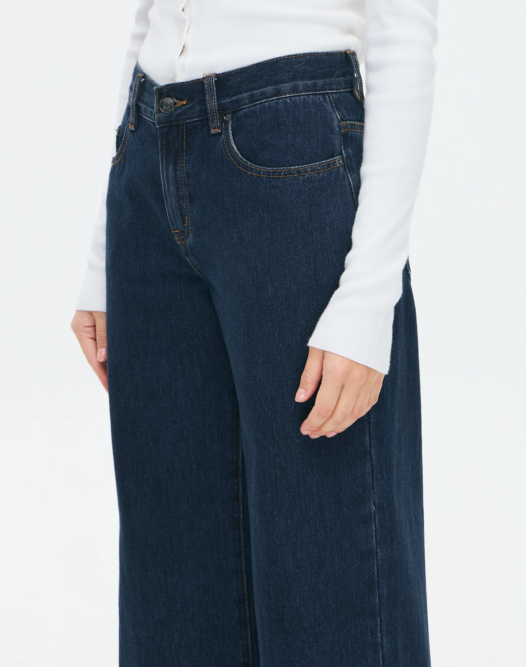 Low Rise Wide Leg Jean Indigo Jones