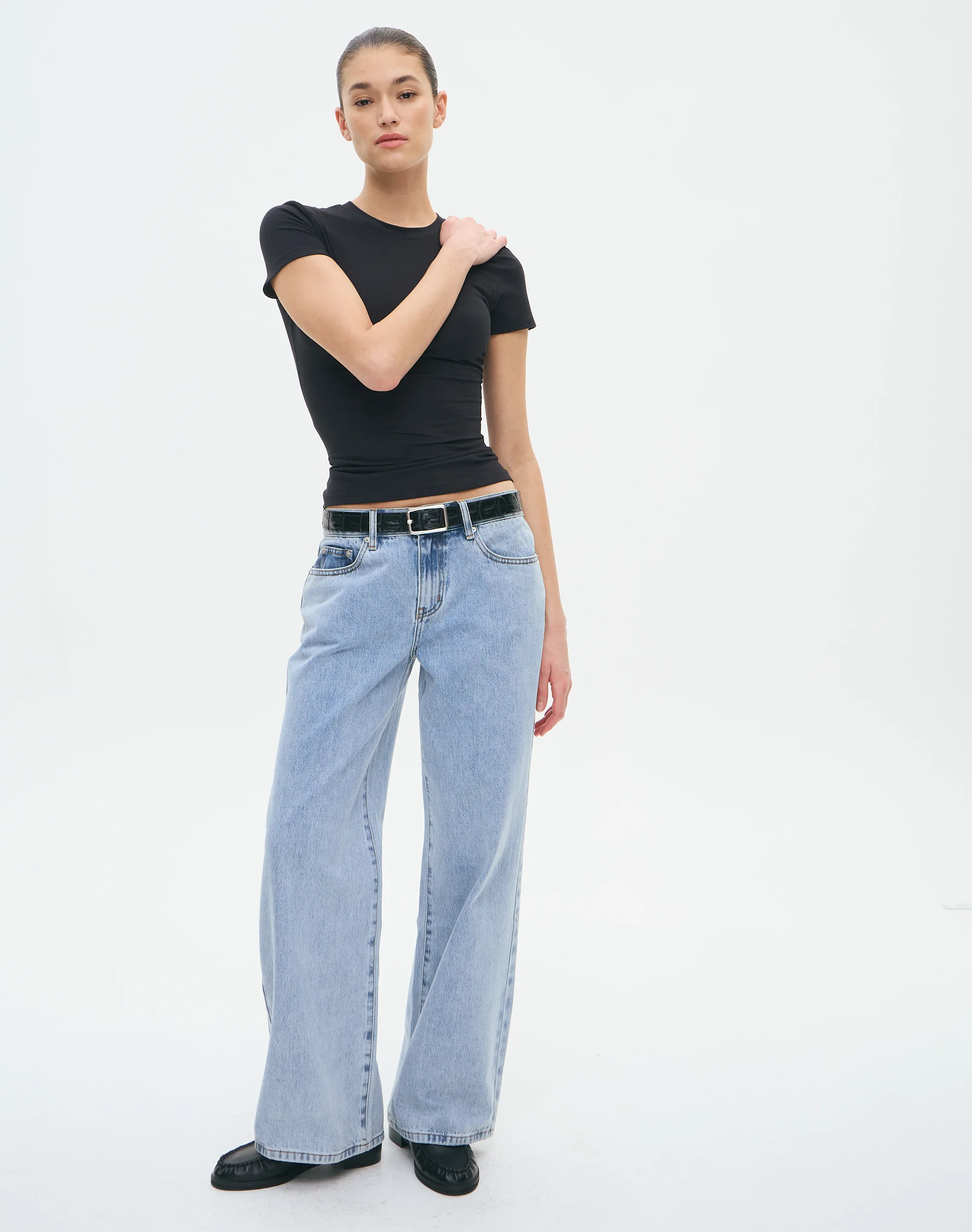 Low Rise Wide Leg Jean Light Blue Breeze