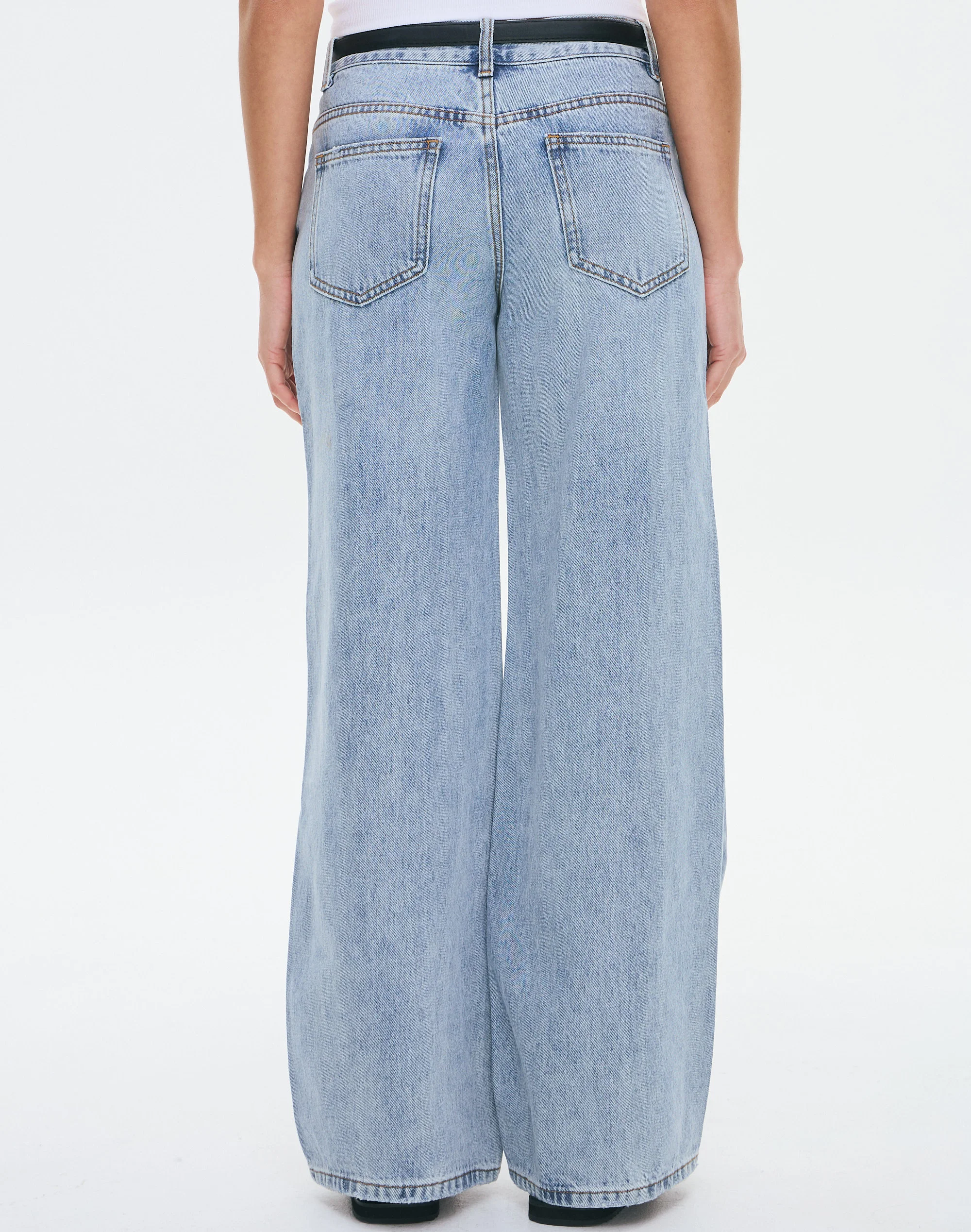 Low Rise Wide Leg Jean Washed Blue Drift