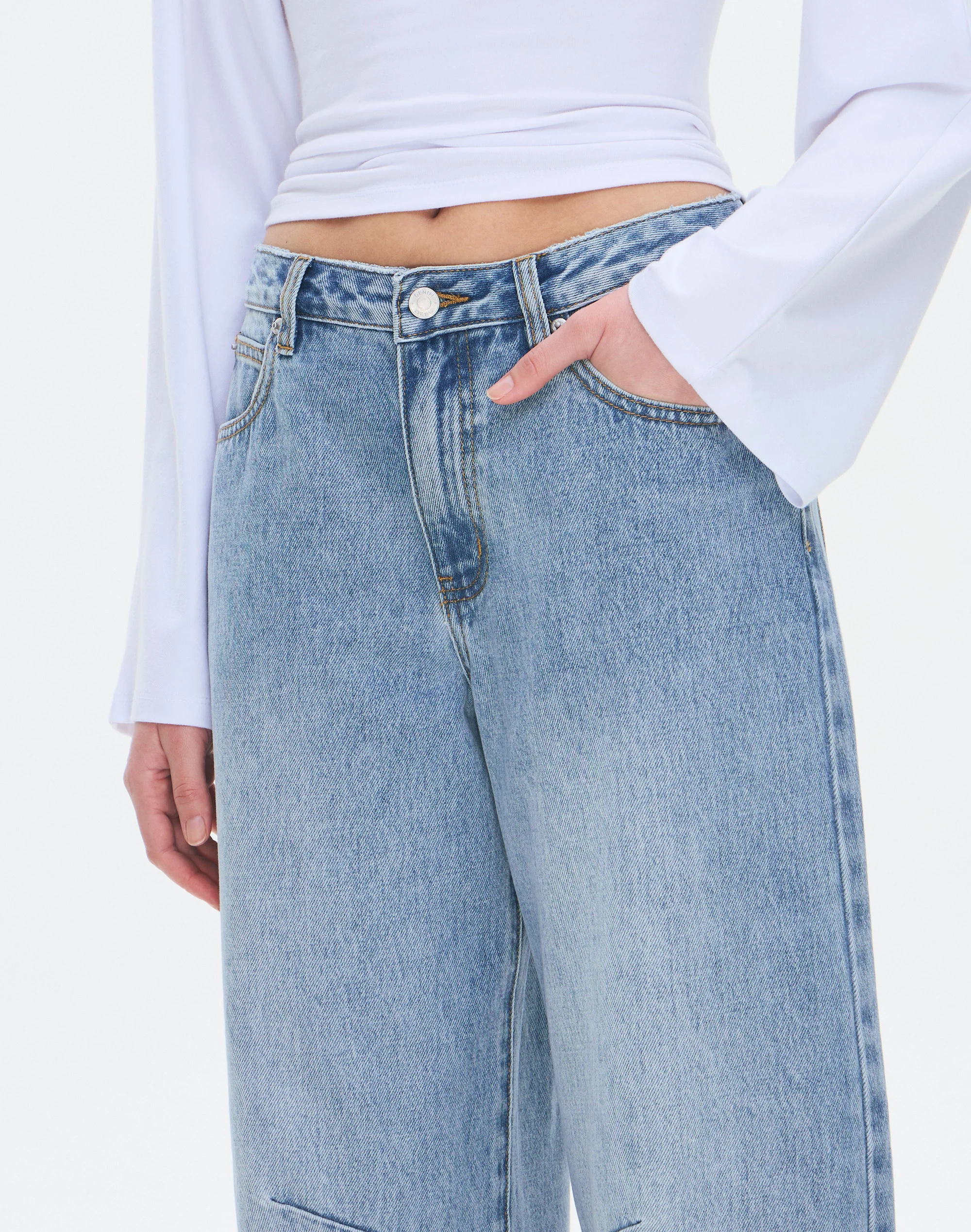 Buckle Detail Barrel Leg Jean Thunder Bird 6 Buckle Detail Barrel Leg Jean Thunder Bird