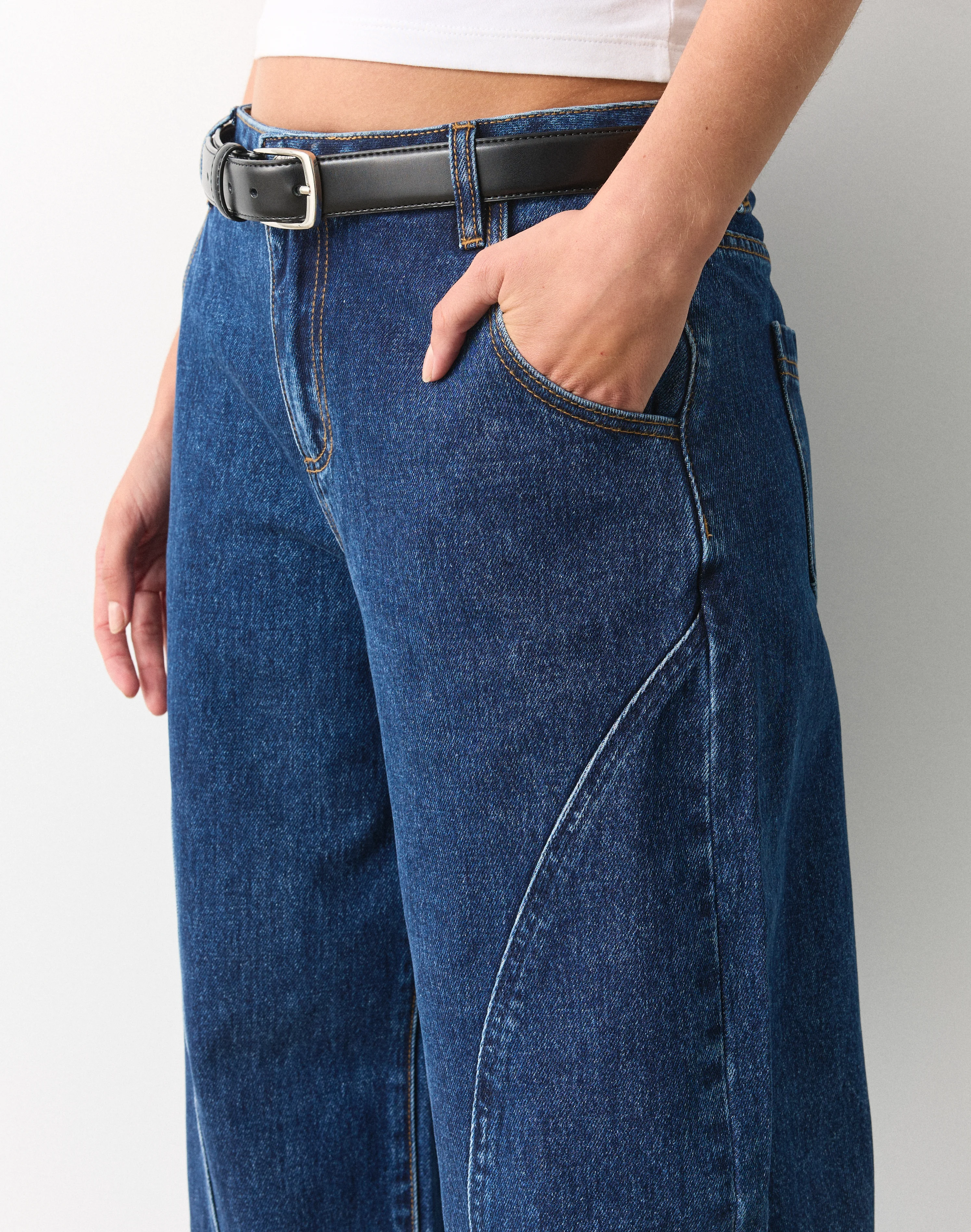 Seam Detail Barrel Leg Jean Billie Blue Wash