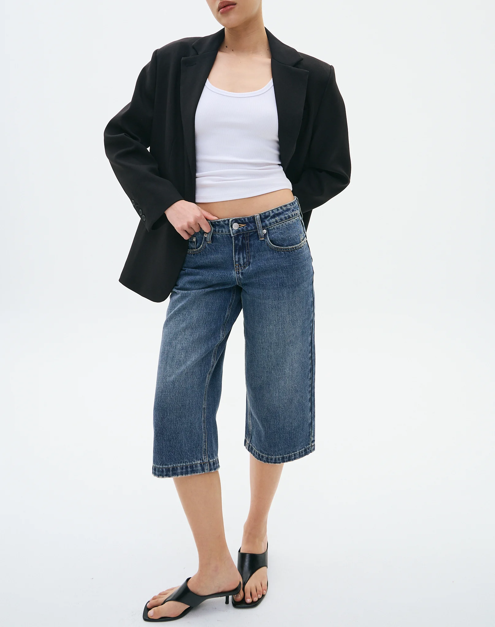 Low Rise Capri Jean Blue Haven