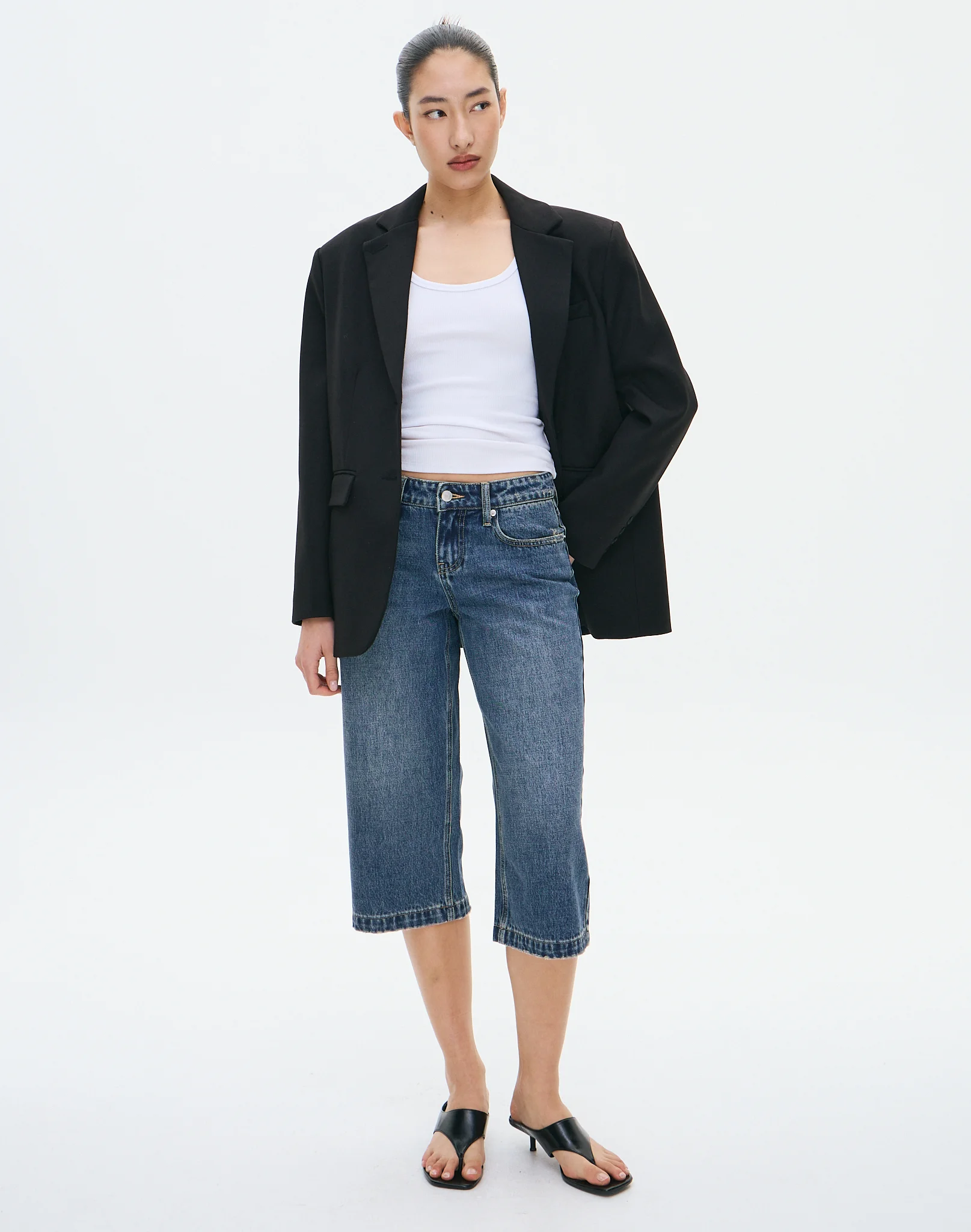 Low Rise Capri Jean Blue Haven