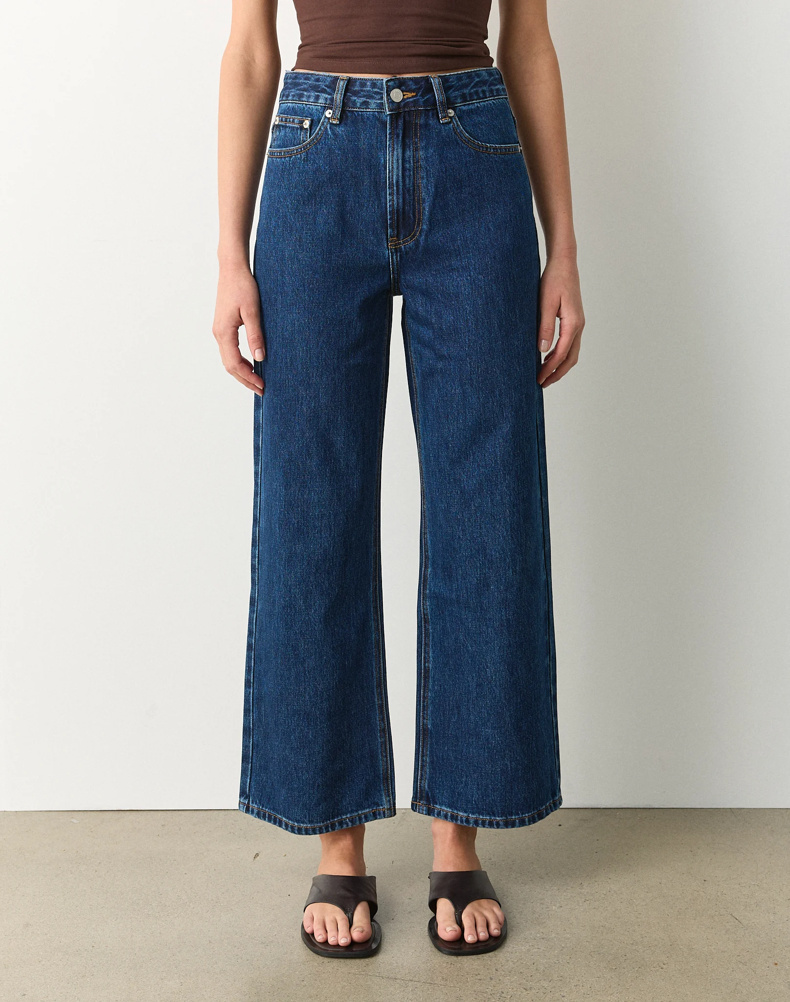 High Rise Straight Leg Cropped Jean Billie Blue Wash