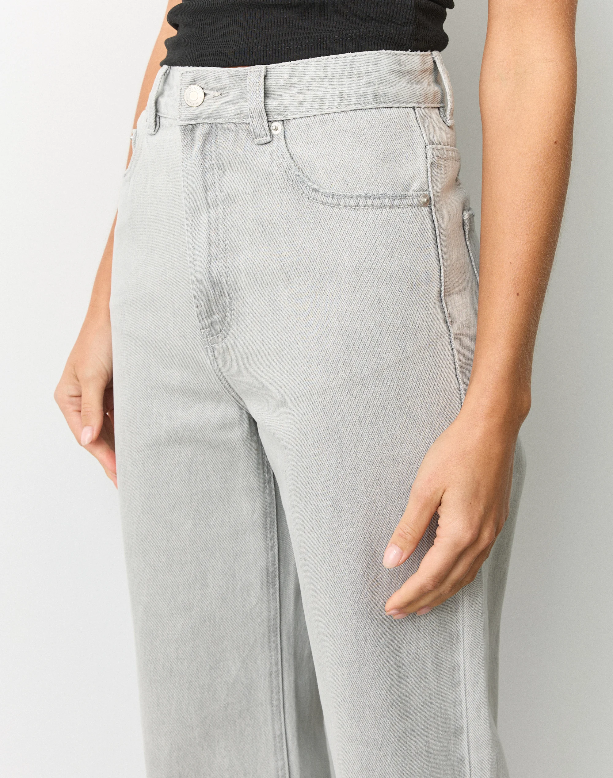 High Rise Straight Leg Cropped Jean Icey Grey Wash