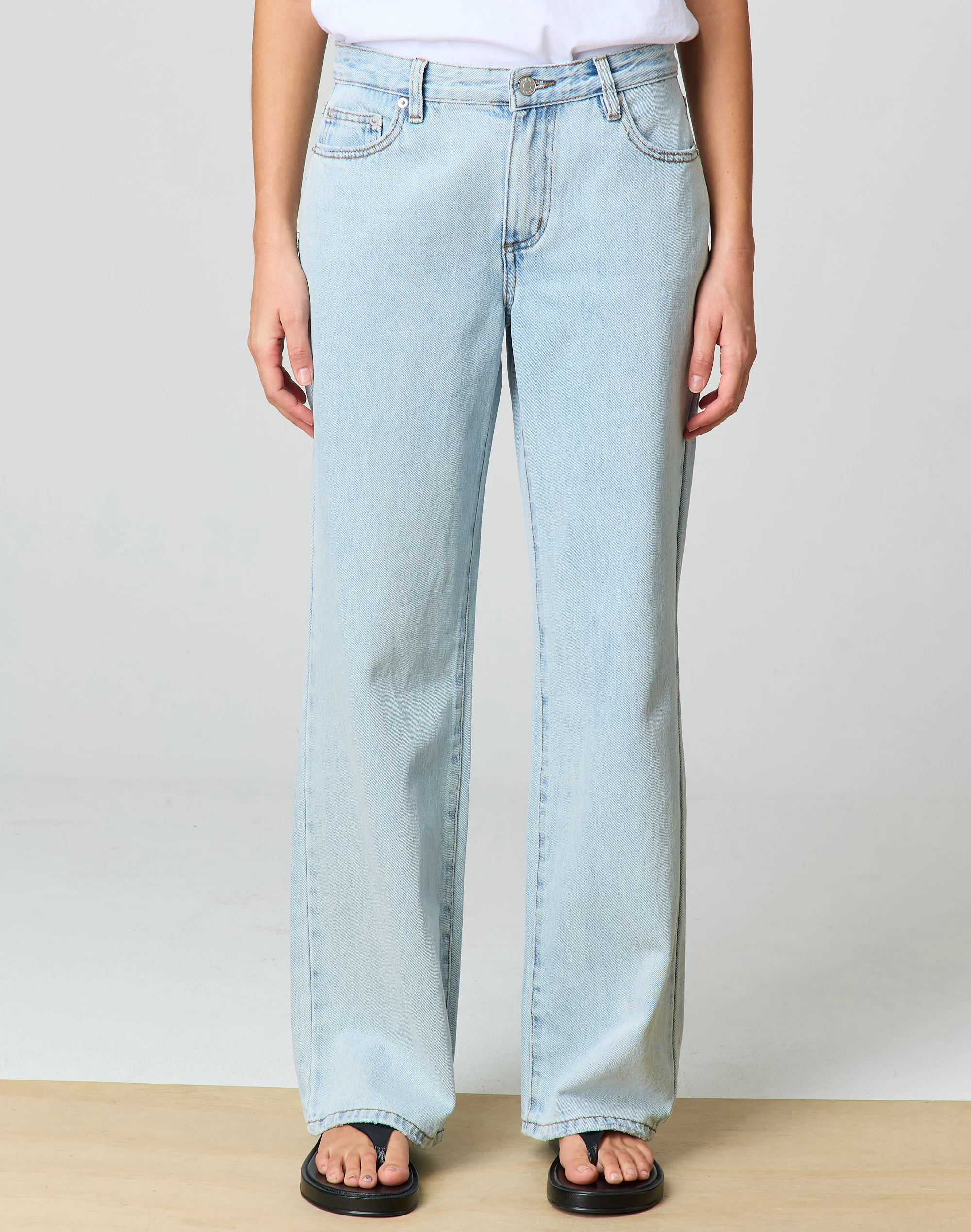 Low Rise Straight Leg Jean California Blue