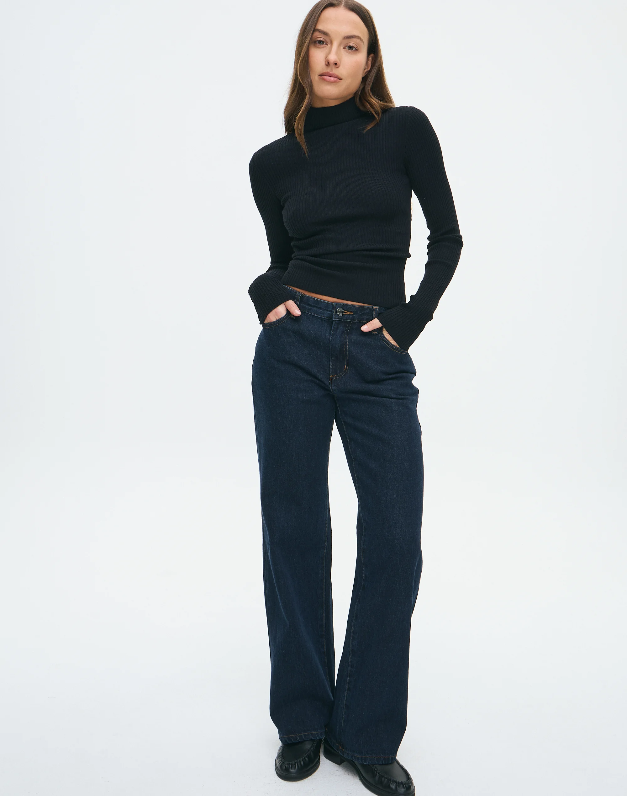 Low Rise Straight Leg Jean Indigo Jones