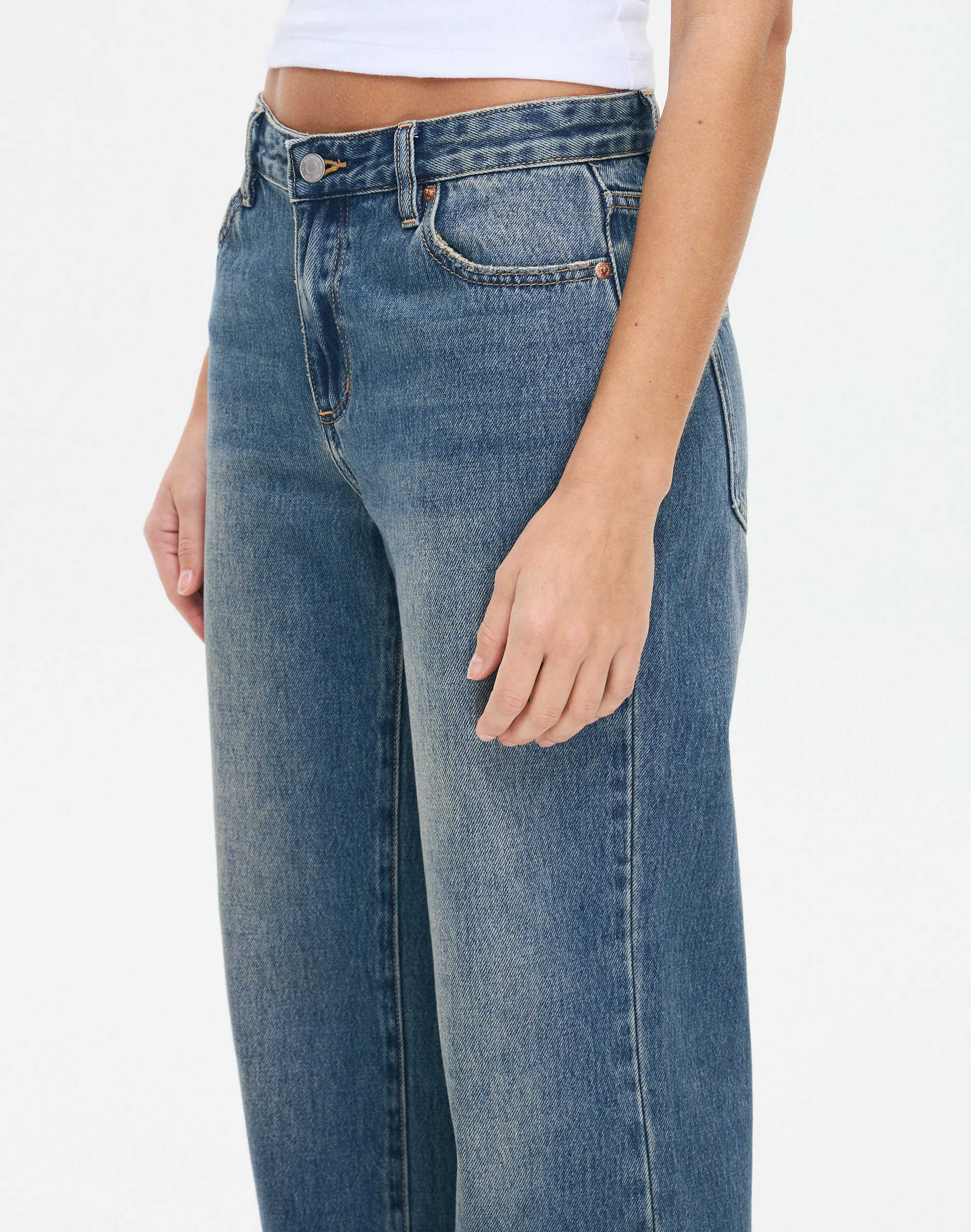 Low Rise Straight Leg Jean Jaded Blue