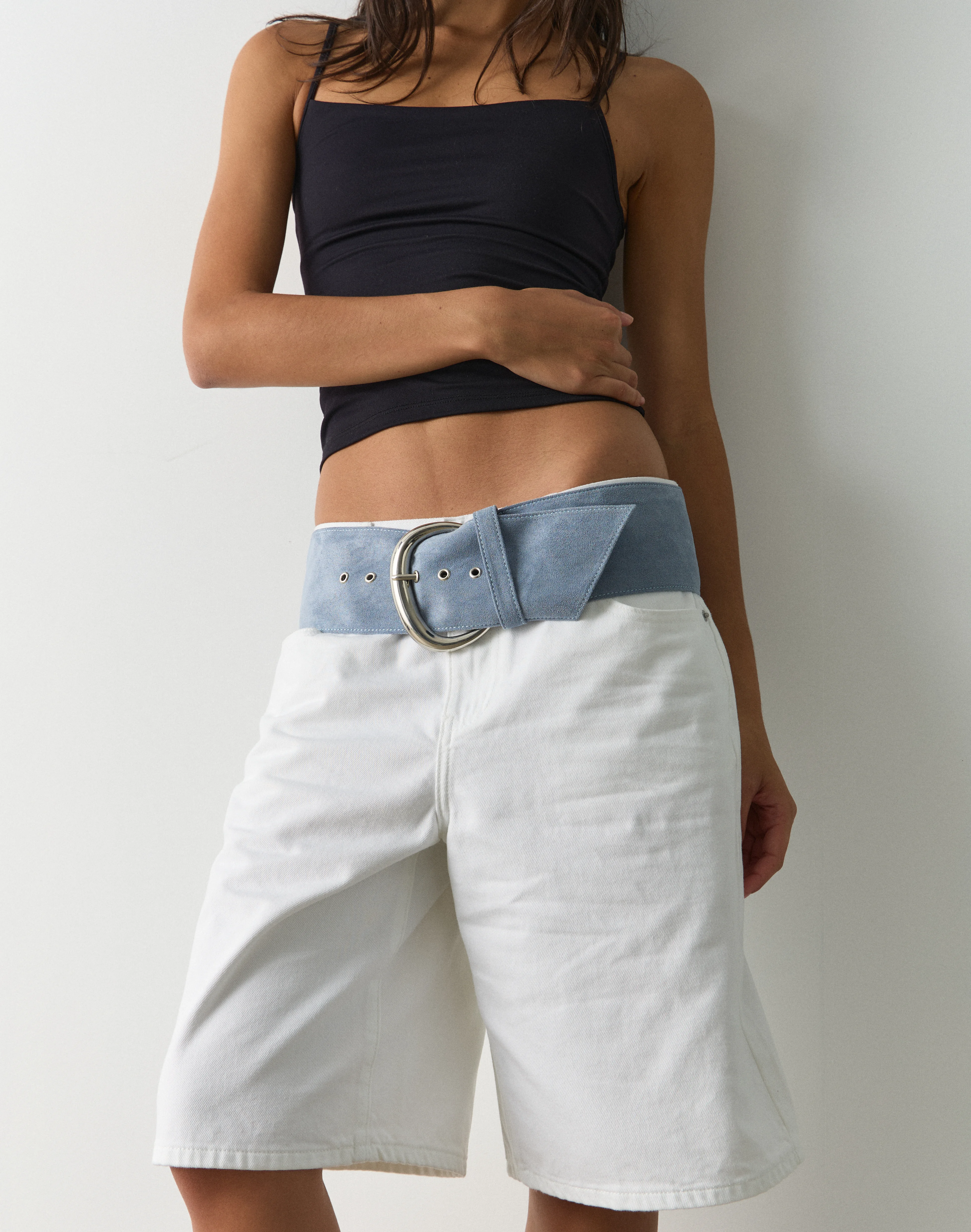 Curved Fit Faux Suede Belt Blue X Silver
