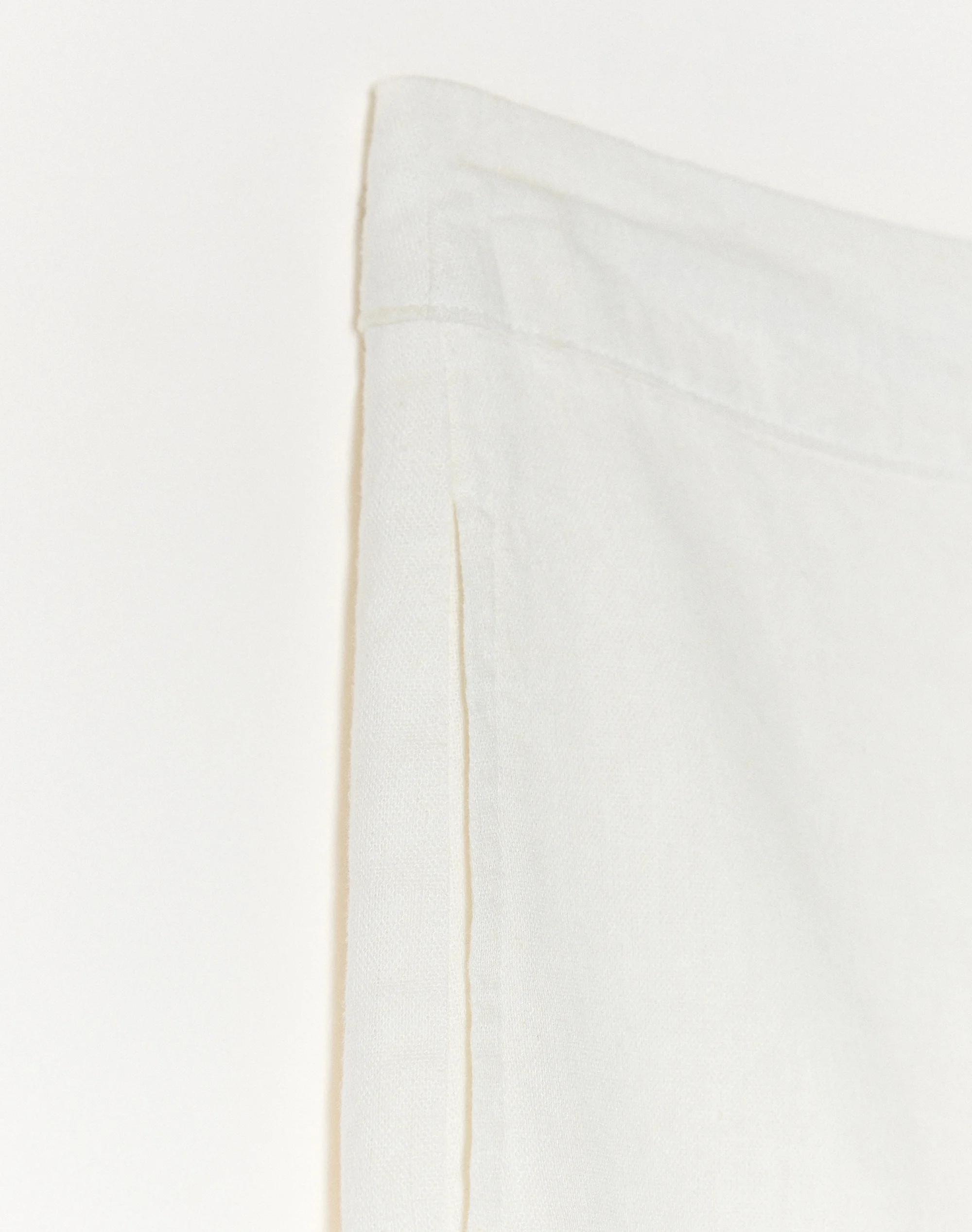 Linen Blend Tailored Micro Short White