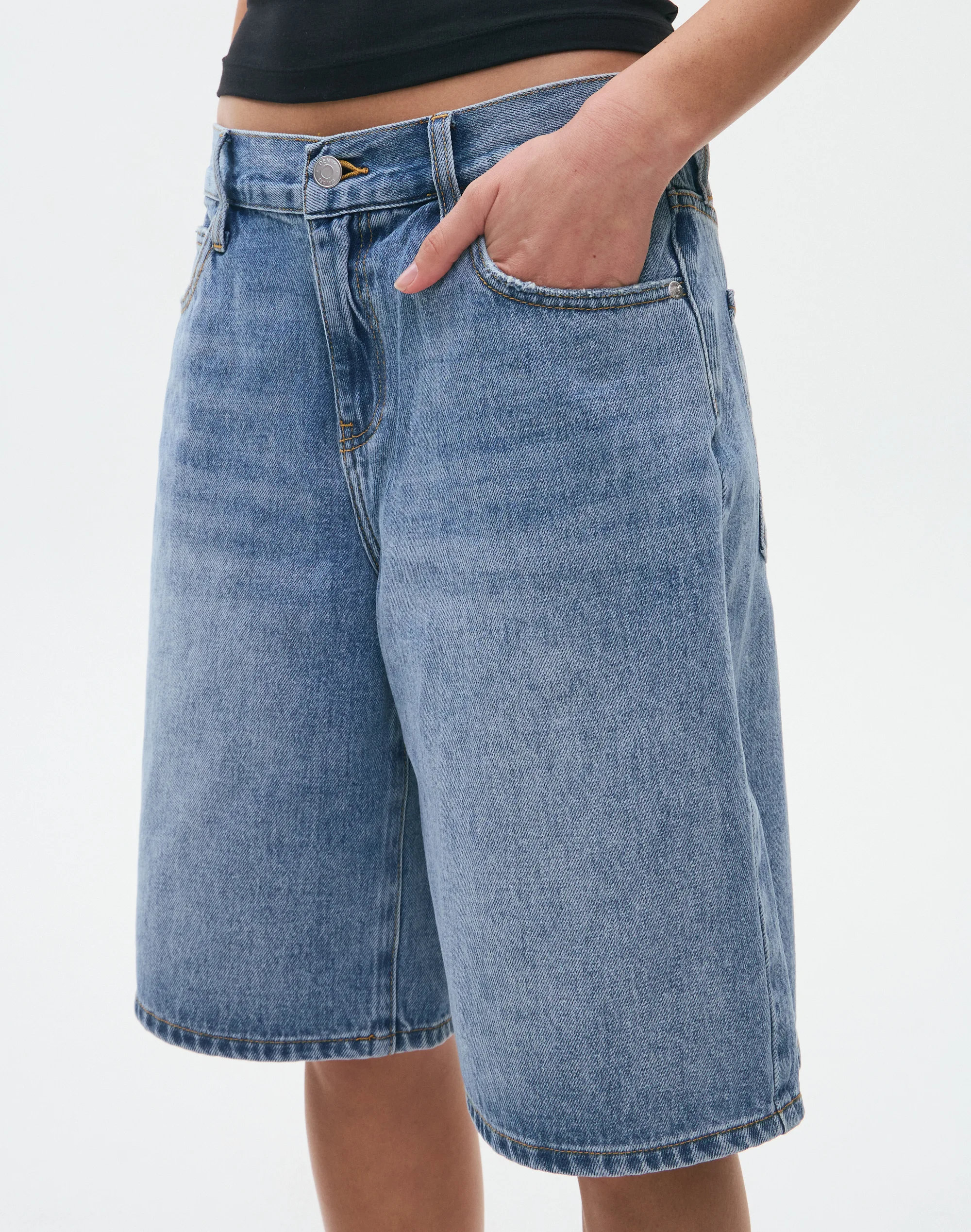 Low Rise Relaxed Denim Jort Blue Malibu