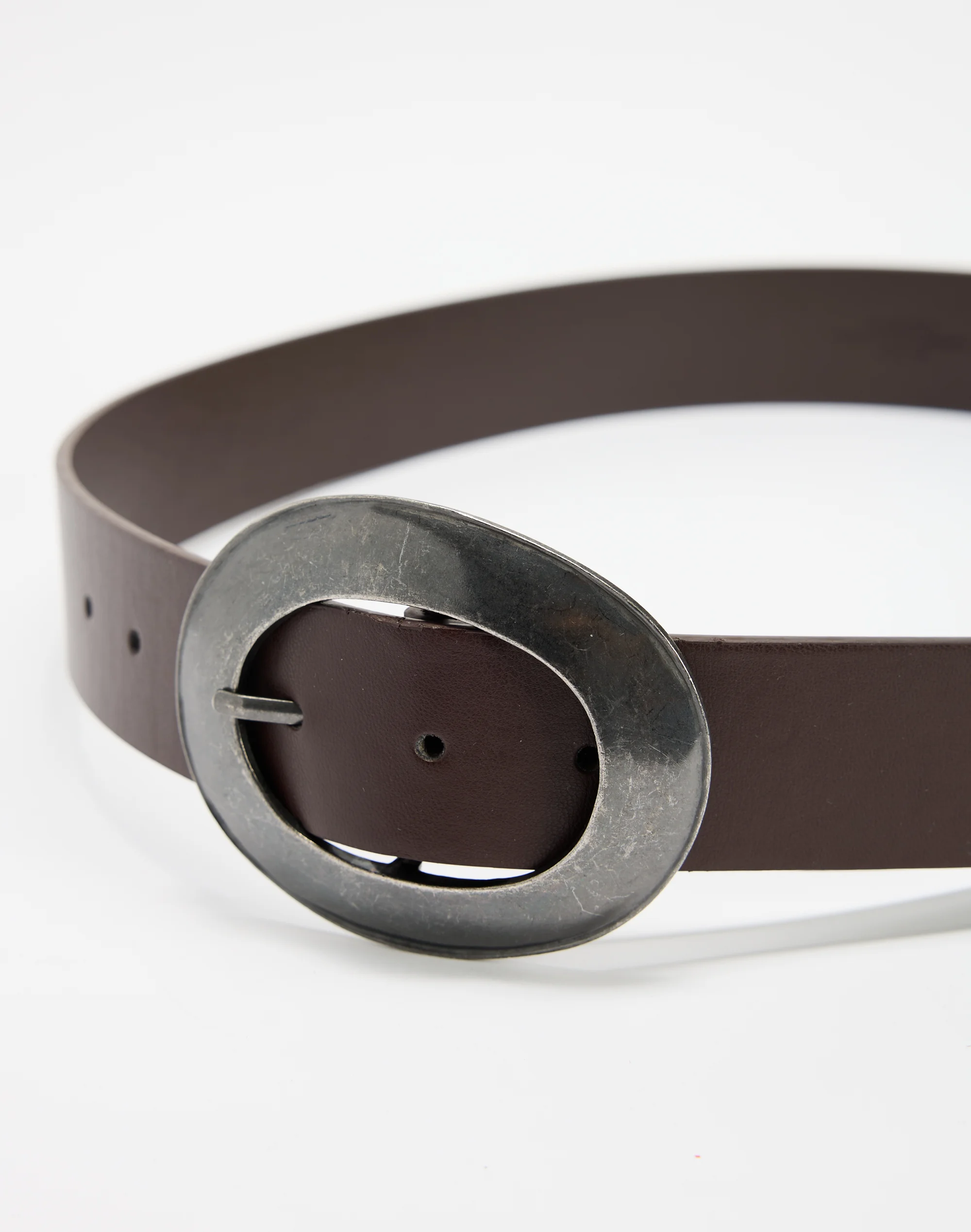 Oval Buckle Belt Worn Brown X Silver