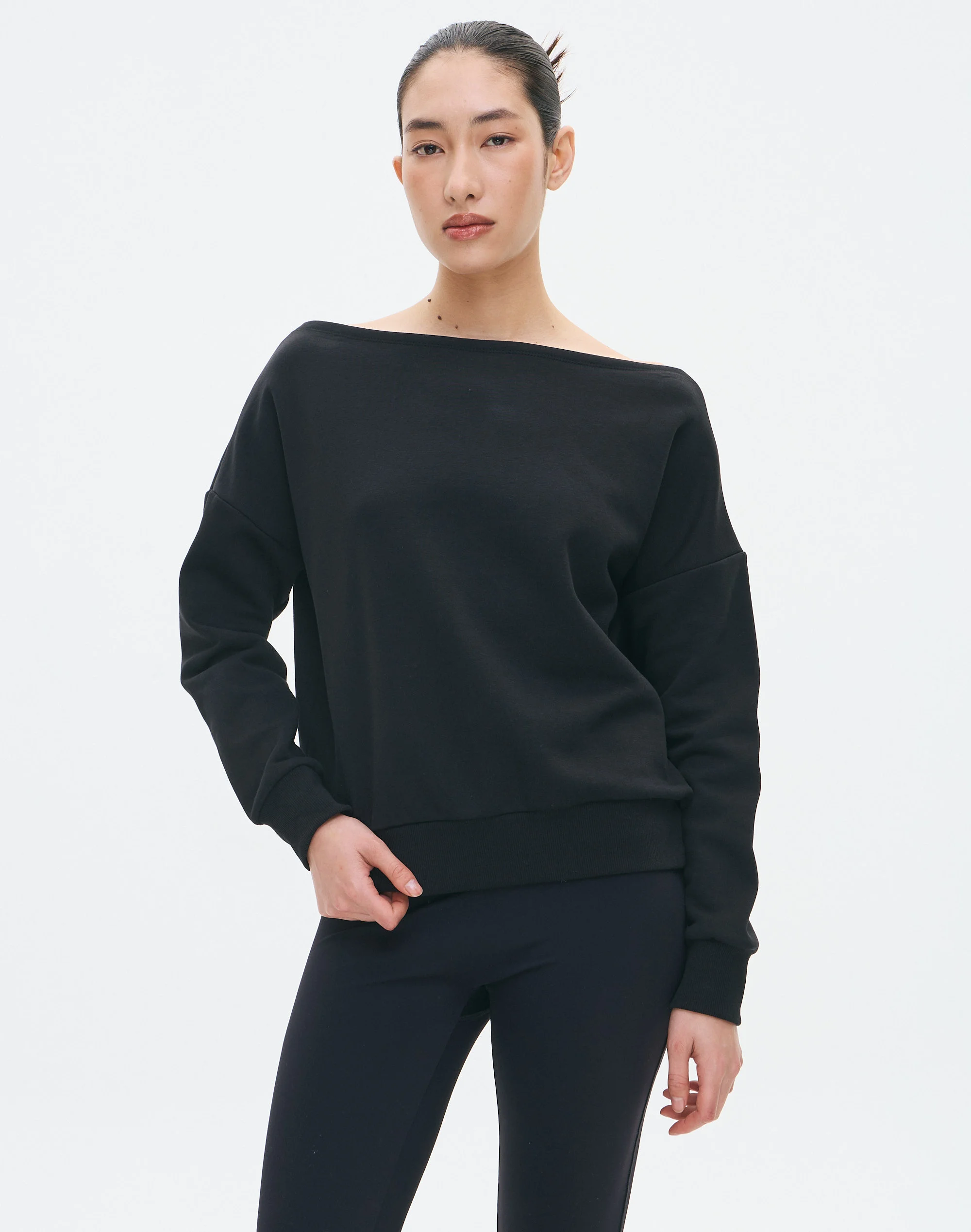 Organic Cotton Off Shoulder Sweat Black