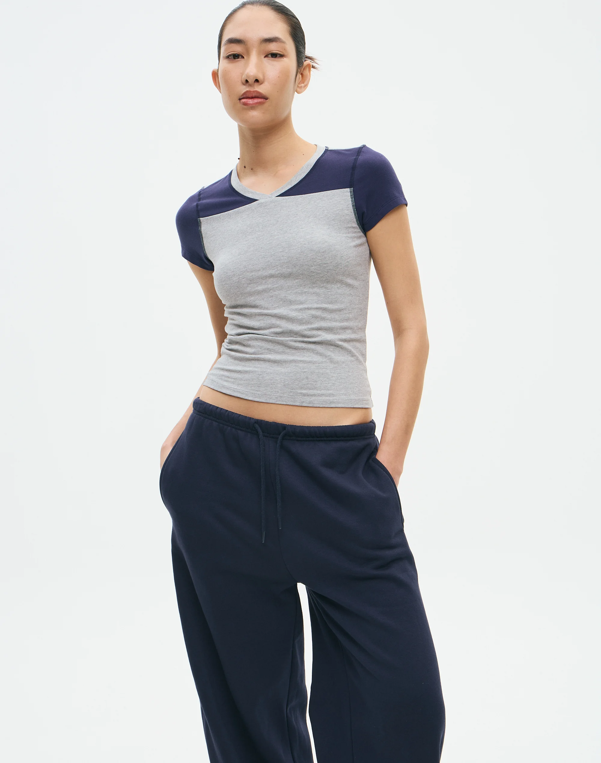 Contrast V Neck T-Shirt Mid Grey Marle X Navy